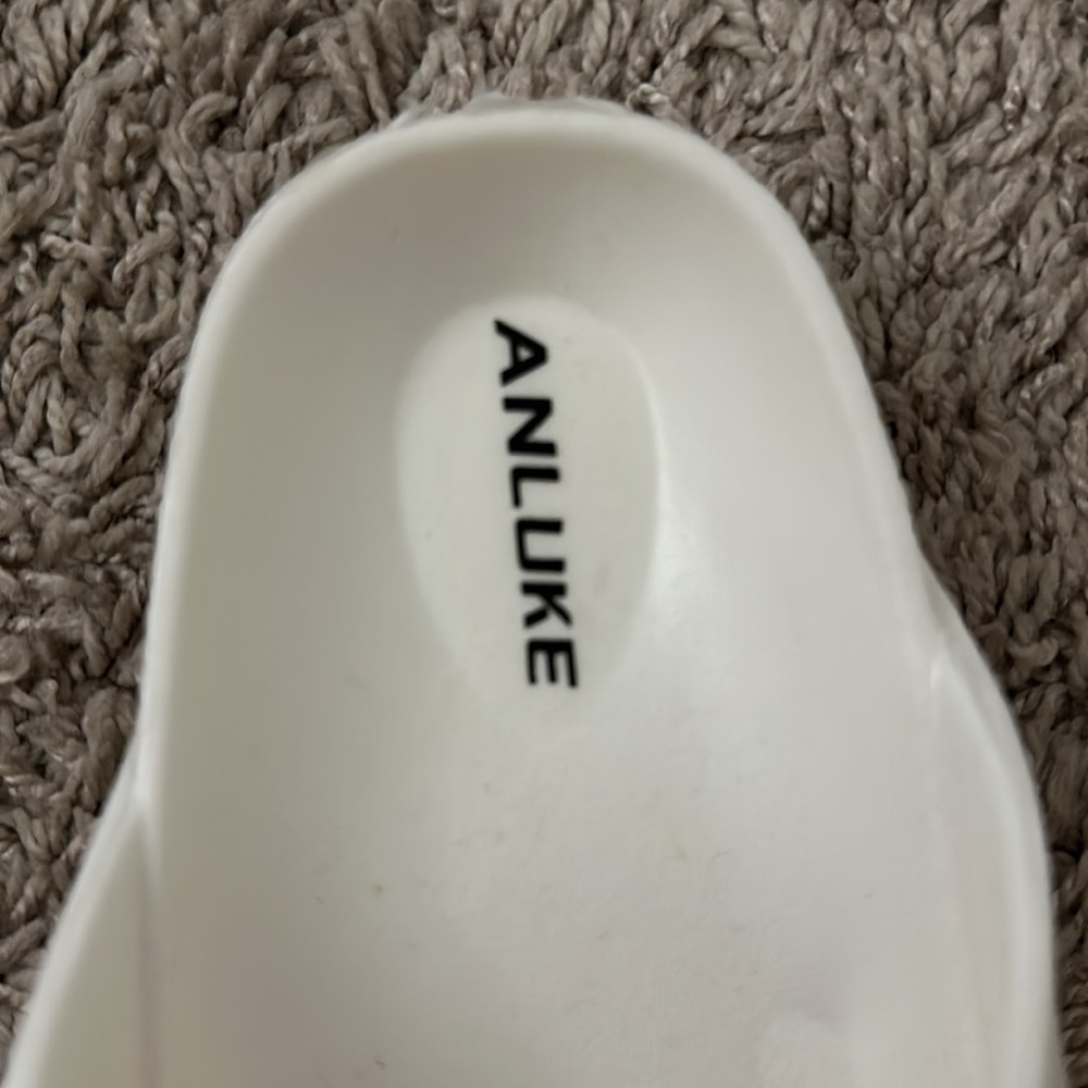 white sandals - Picture 3 of 3